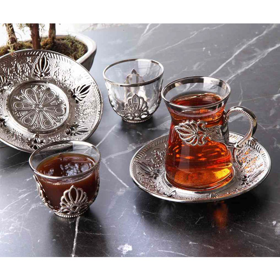 IREM 6 PERSON TEA AND MIRRA SET